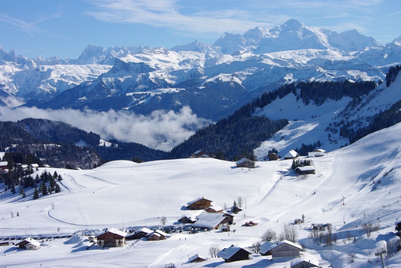 Ski resorts near Annecy : skiing in Haute-Savoie