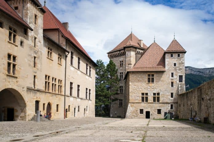 Anecdotes et histoire sur le château d'Annecy